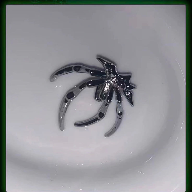 Spider Claw Ear Cuff